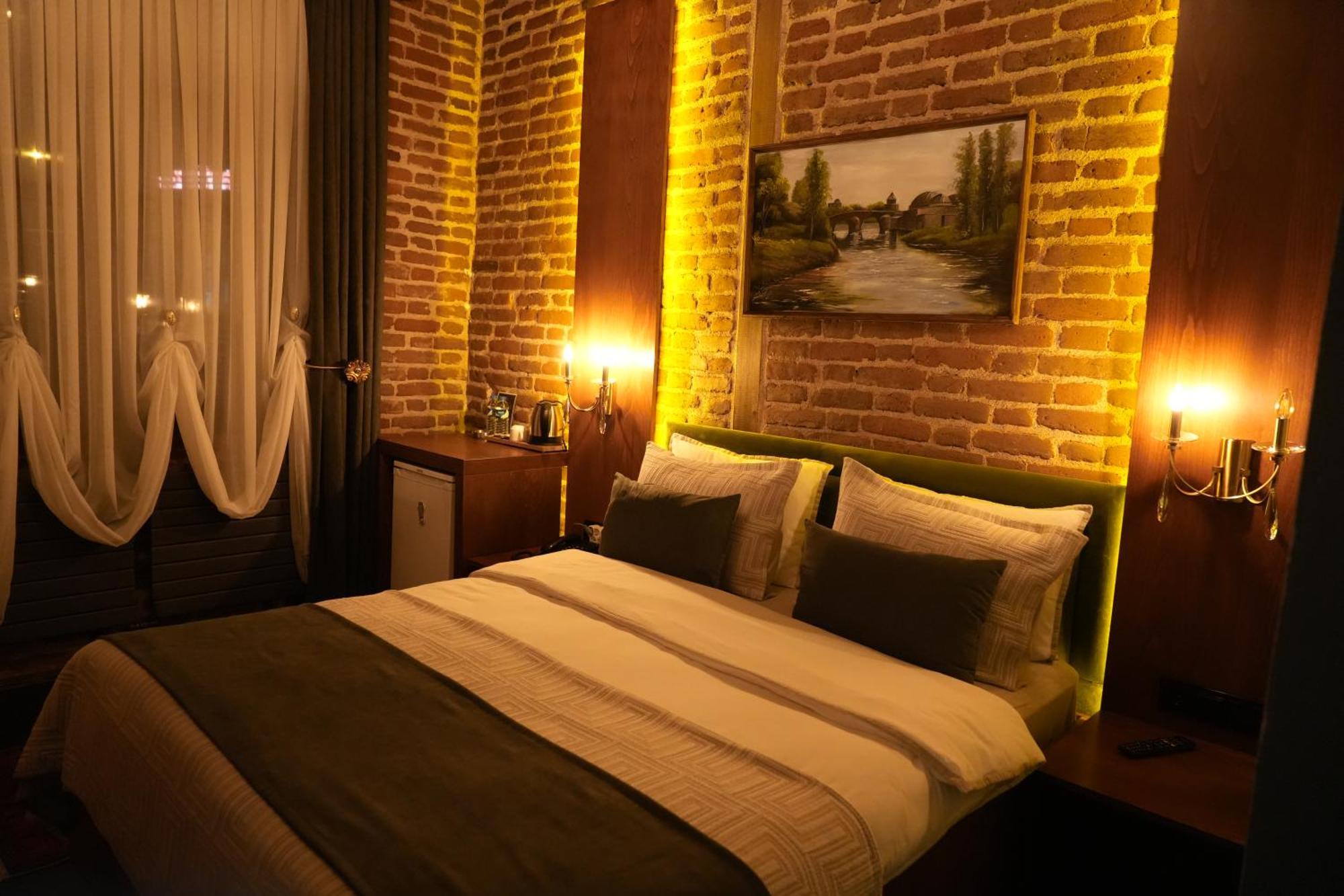 Mihman Konak Hotel Kars Bagian luar foto