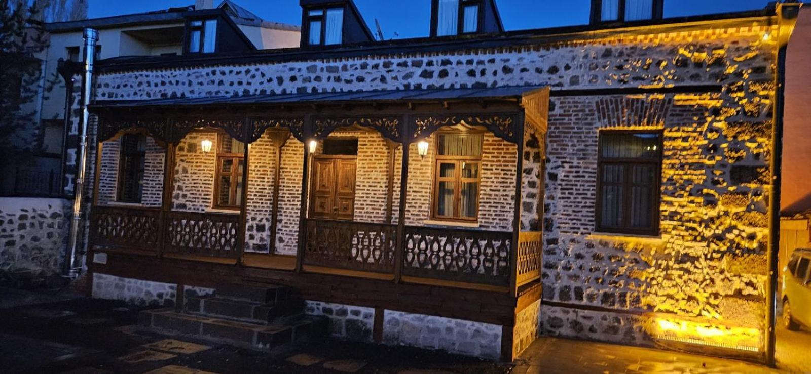 Mihman Konak Hotel Kars Bagian luar foto