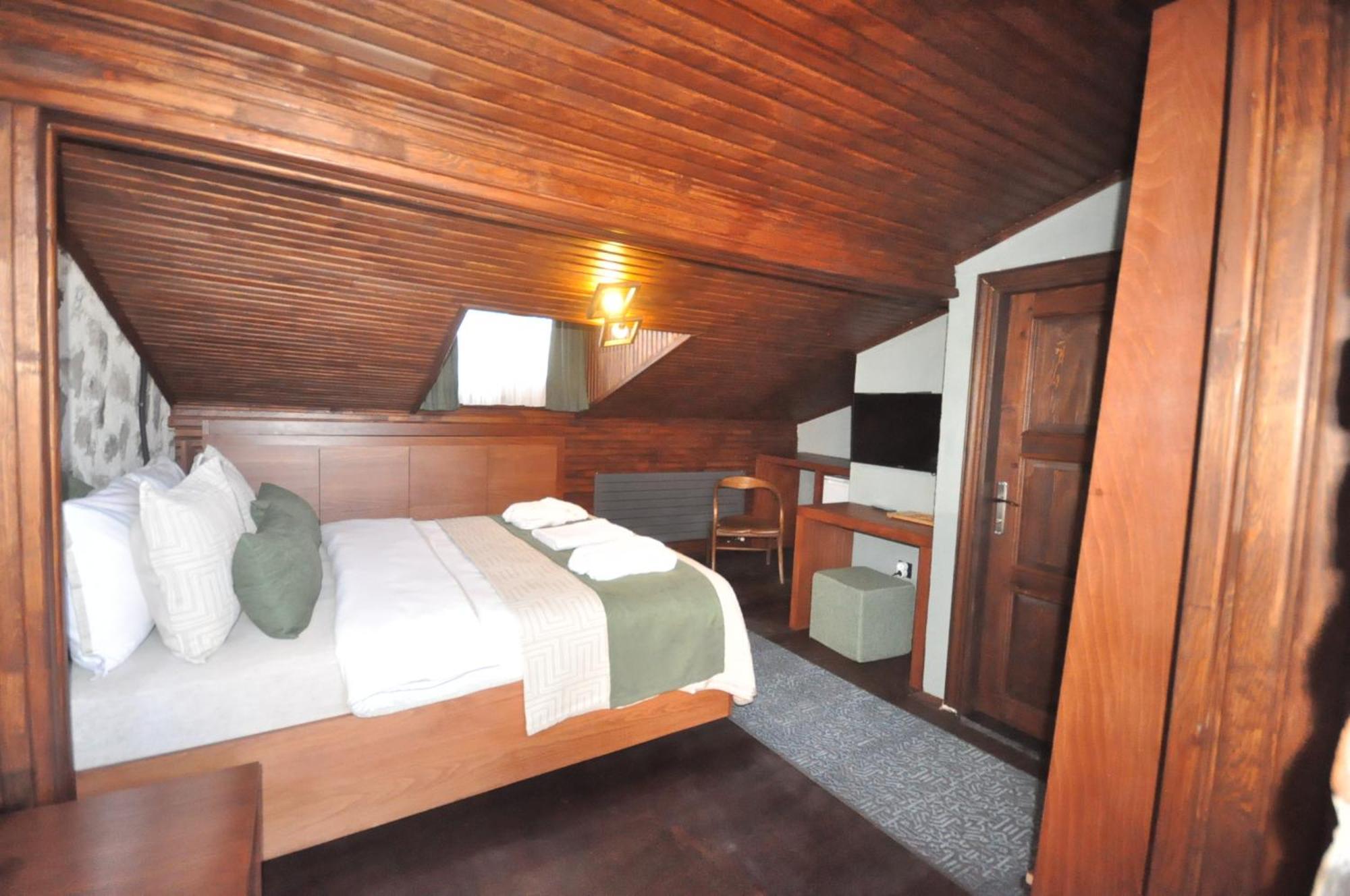 Mihman Konak Hotel Kars Bagian luar foto