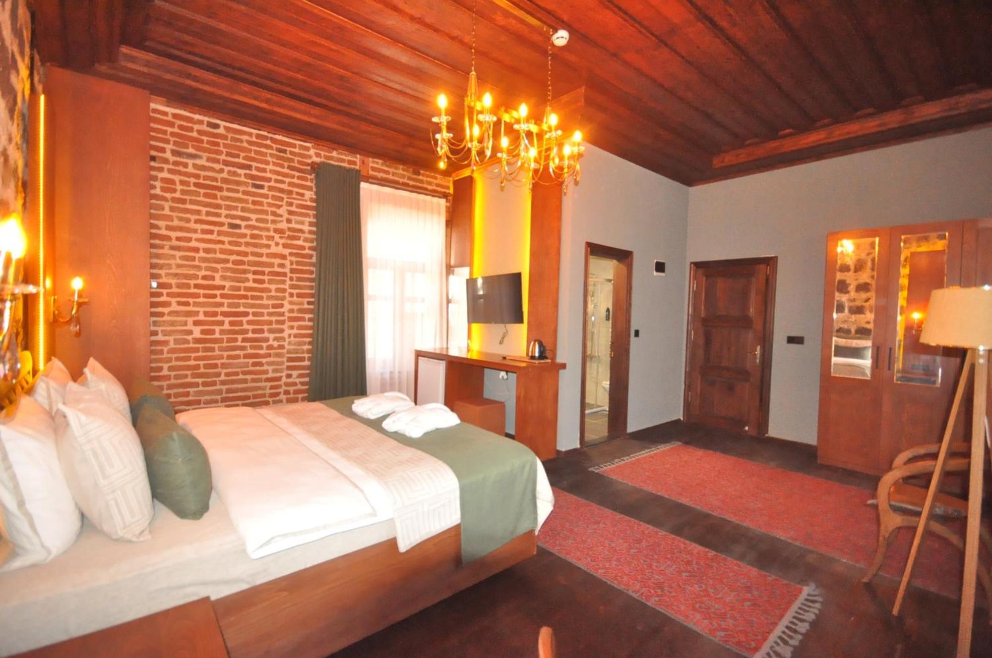 Mihman Konak Hotel Kars Bagian luar foto